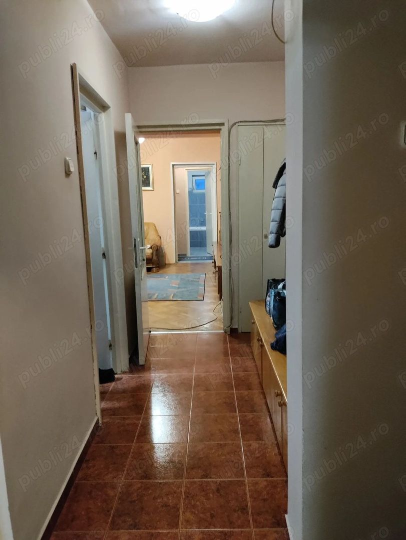 Vand apartament 3 cam etaj 6/9 Careiului. - Poză 3
