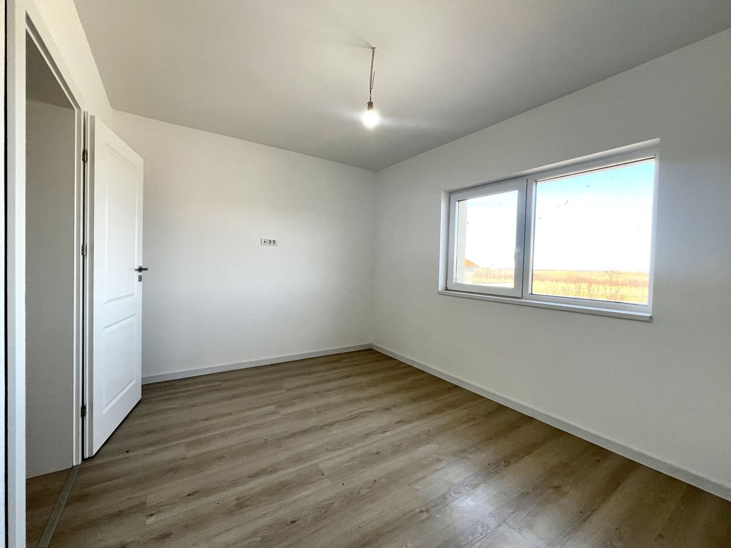 Duplex modern, separat prin camera tehnica, in Ghiroda - zona Primărie - Poză 17