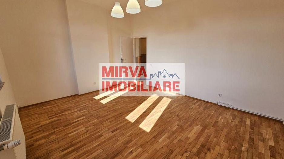 🏢 Spațiu de birouri – 5 camere, 3 băi – Etaj 1 vilă, Zona Centrală - Poză 21