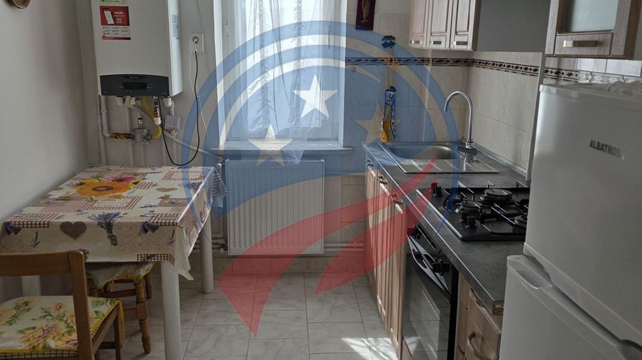 APARTAMENT 2 CAMERE - BRAZDA LUI NOVAC - DE INCHIRIAT - Poză 4