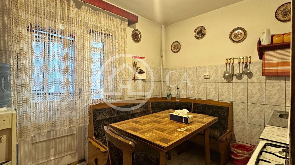 Apartament de vânzare cu 3 camere în zona Iosia , Oradea - Poză 8