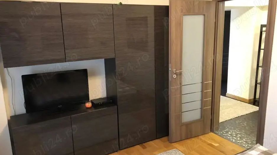 3 camere Decebal, decomandat, 2 balcoane, mobilat complet - Poză 3