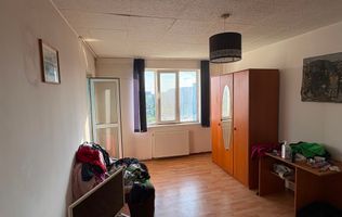 Apartament 3 camere decomandat -10 minute de metrou Aparatorii Patriei