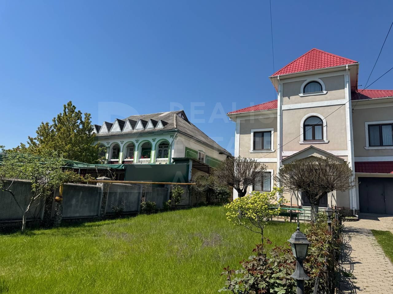 Vânzare, casă 3 nivele , str. Sihastrului, Codru - Poză 3