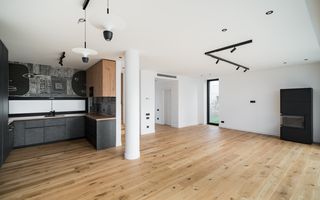 Vilă cu 5 camere  în Amber Forest - Poză 1