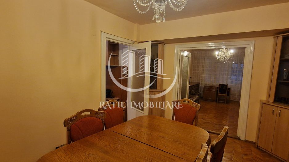 Apartament cu 4 camere | Decebal | Oradea - Poză 2