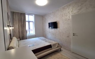 Apartament cu 3 camere, curte si loc de parcare Str. Lunga - Poză 6