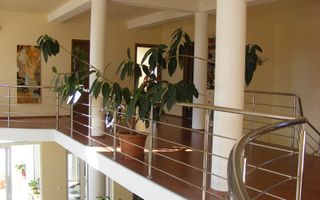 Reședință de lux cu potențial comercial –zonă Băi, Sângeorgiu de Mureș - Poză 11