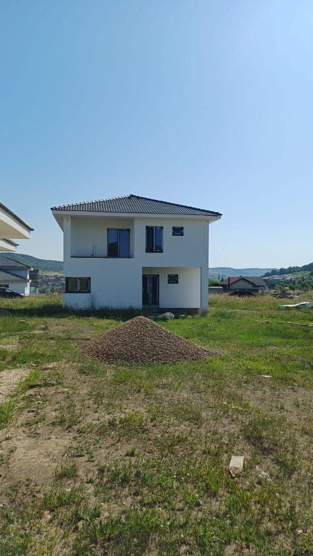 Casă individuală - Corunca-1200 mp teren - Poză 3