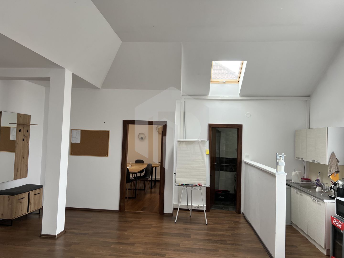 Spatiu de birouri de inchiriat/ Cale Dumbravii- Gh.Dima-60 mp - Poză 4