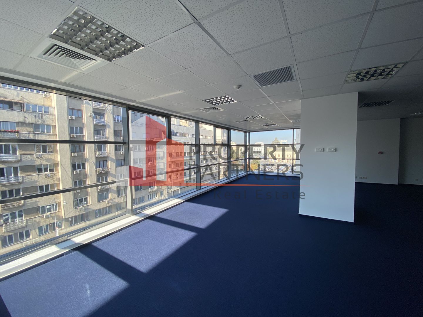 Spatiu de birou Universitate - Poză 7