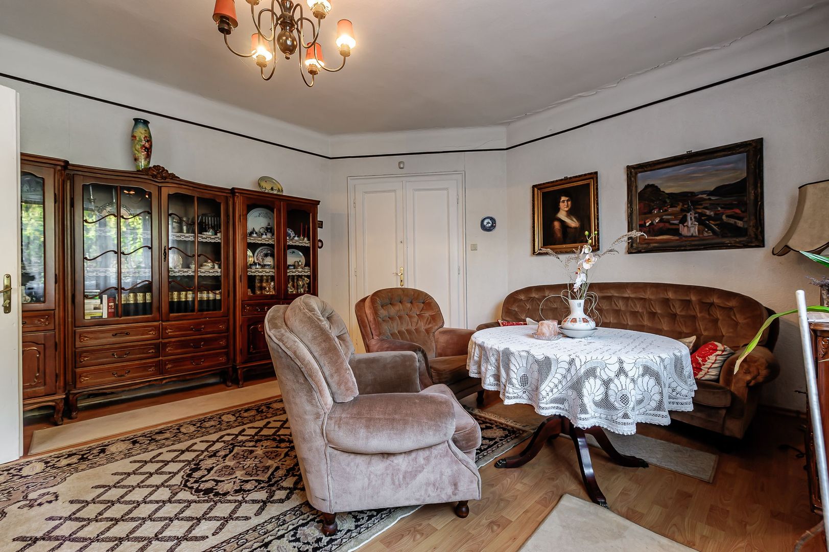 Vilă frumoasa aproape de strada Petru Rareș - Poză 4