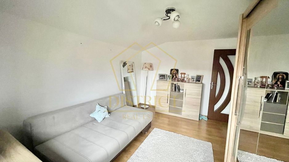 Duplex cu 4 camere si 2 bai complet mobilat si utilat in Giroc langa Zone 2. - Poză 12