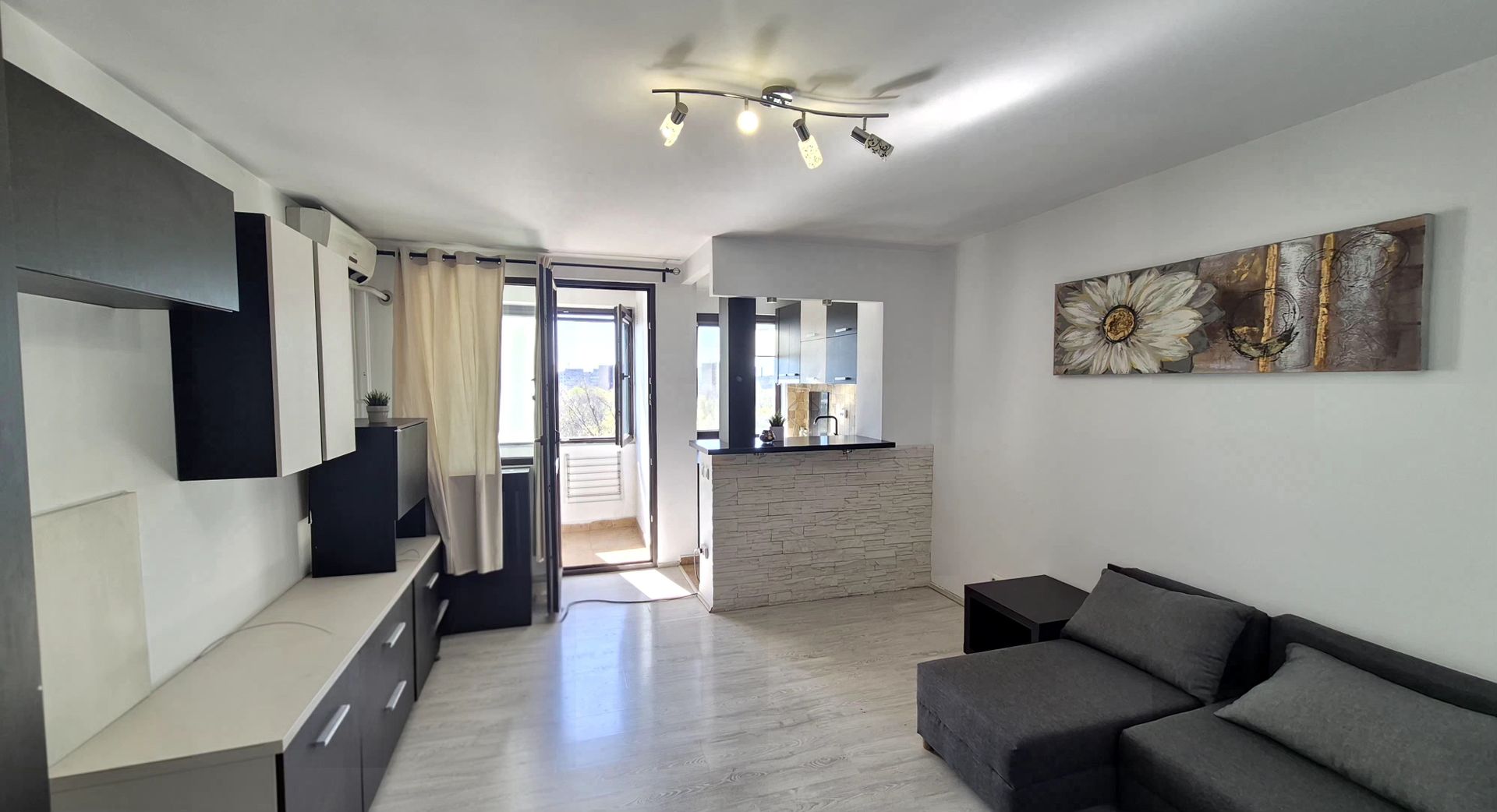 Garsonieră modernă cu vedere superbă către Parcul Național - Poză 1