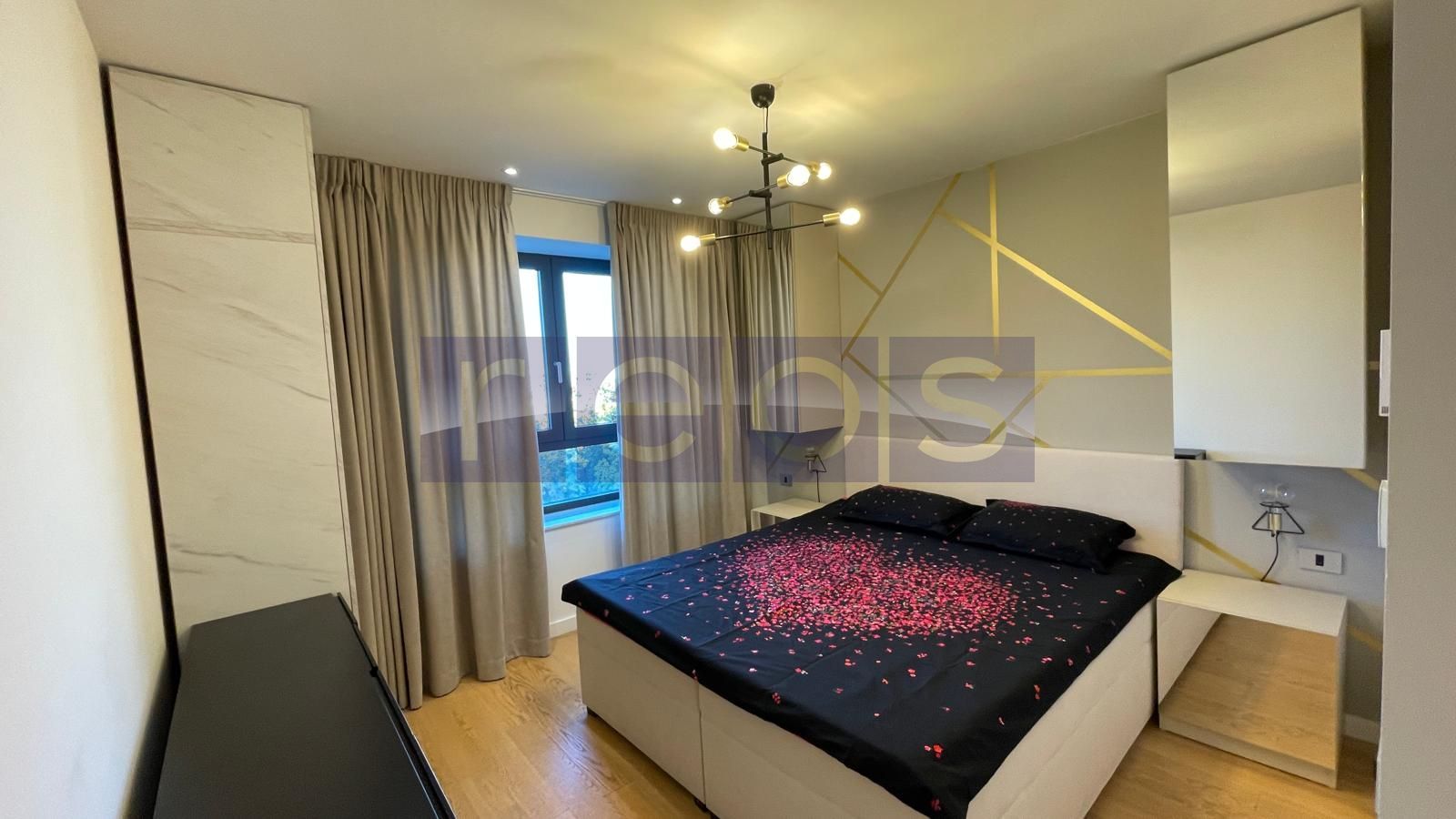 DE INCHIRIAT | 3 CAMERE | FINISAT MODERN | BLOC NOU | LOC PARCARE | - Poză 11