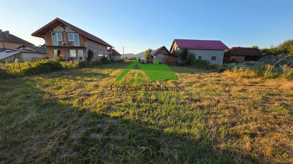 Casă pe nivel 50 mp utili + 1100 mp teren, Mocira zona Aramis - Poză 14