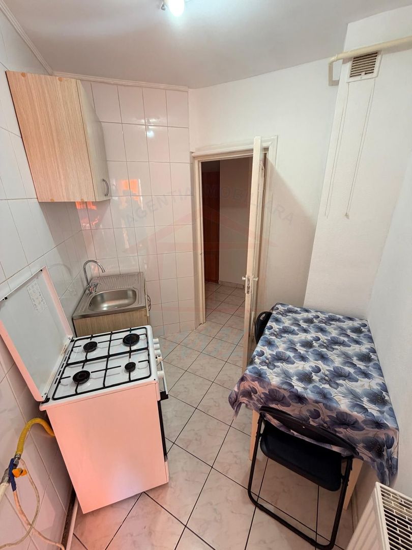 Inchiriem apartament cu o camera la PS-uri , tiglina 1, pret 250 euro. - Poză 15