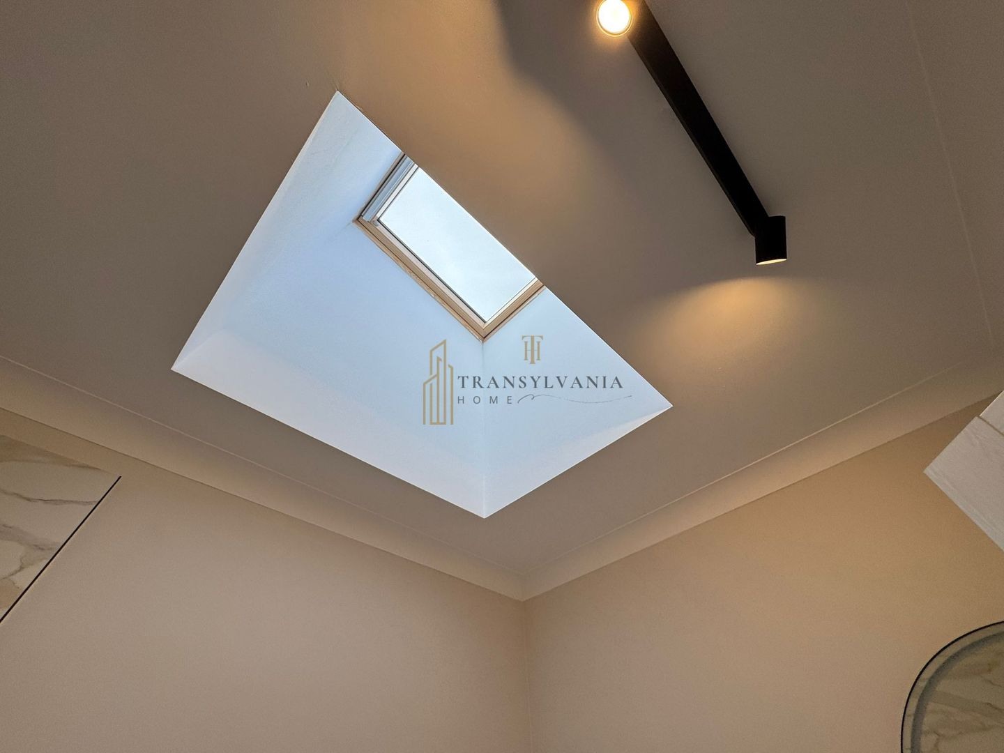 Apartament 3 camere, modern, suprafata generoasa - Poză 25