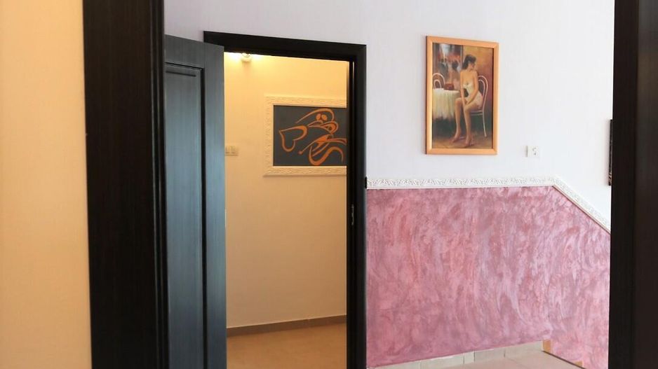 Mamaia Nord - Langa Mare, pensiune la cheie, 11 camere, 9 bai! - Poză 76