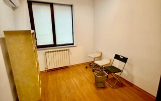 Casă de vânzare  pretabilă pentru clinica, cabinet medical, birouri - Poză 2