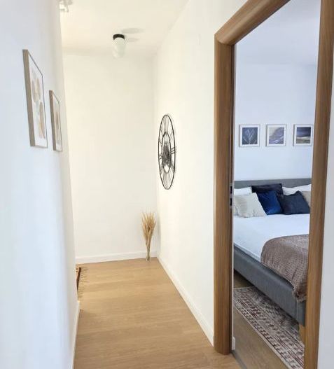 De inchiriat ap 2 cam zona Carrefour Colloseum Sector 1 - Poză 5