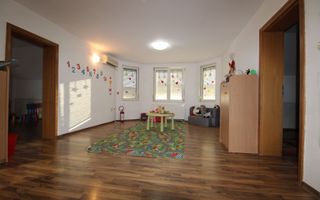 Casa ideala pentru activitati Comerciale. (gradinita, after school, ...) - Poză 24