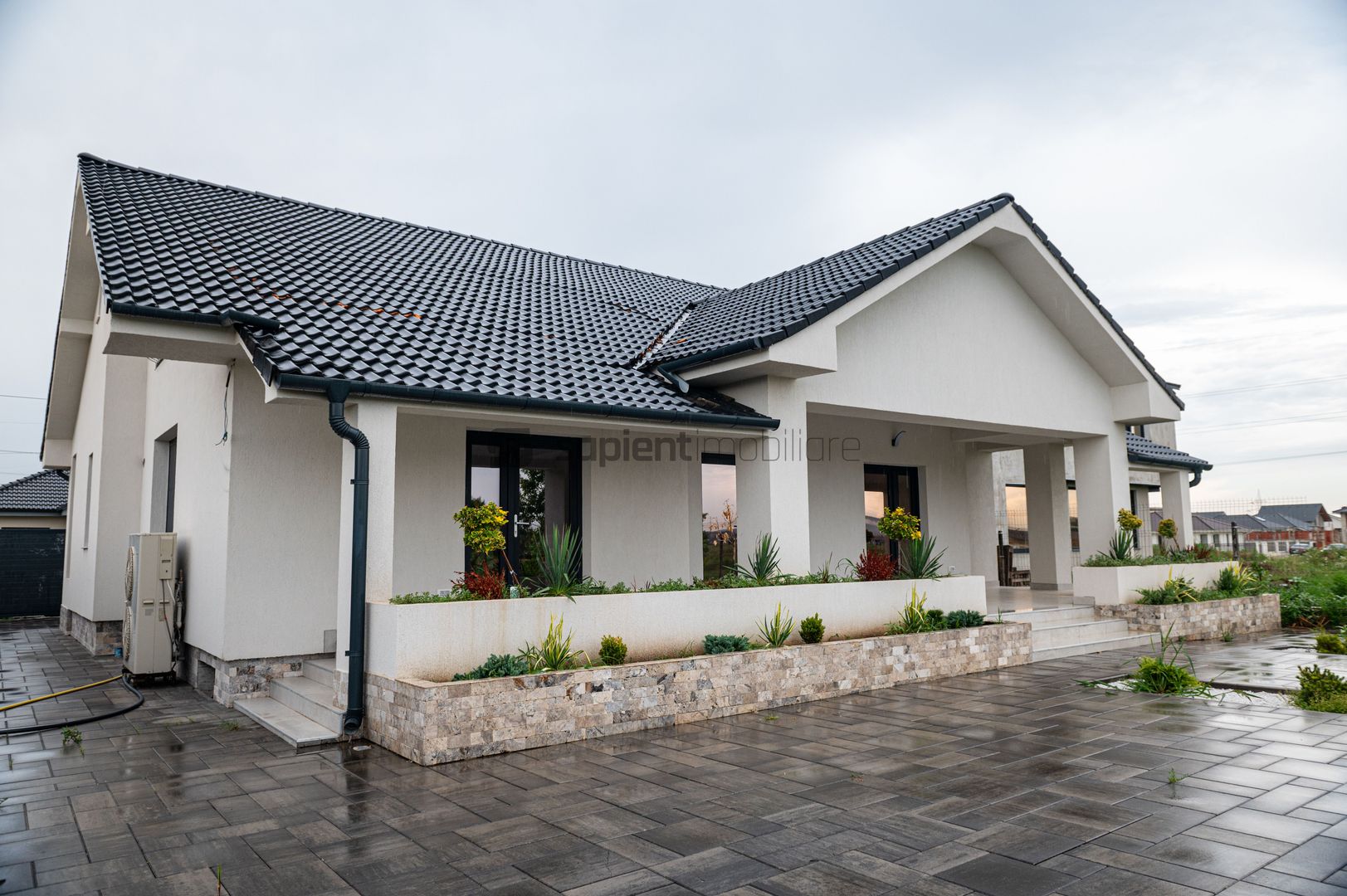 Sapient | Casă ultrafinisată în zona Ciheiului, Oradea - Poză 1