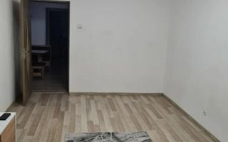 Decomandat renovat 2 camere sector 4 Resita - Poză 2