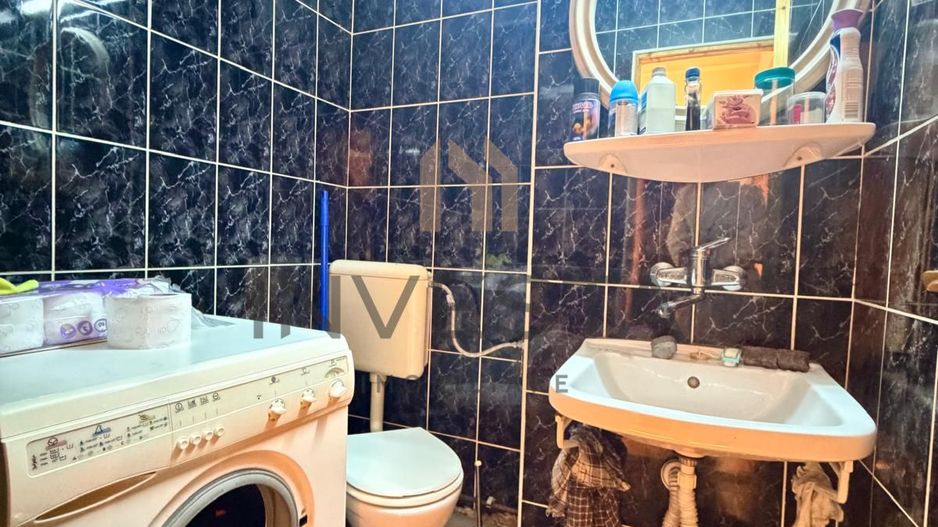 Apartament cu 3 camere  decomandate, etajul1,  zona strazii Slatina ! - Poză 9