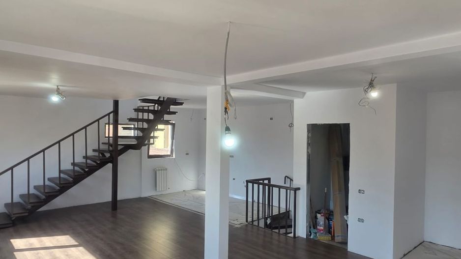 Casa cu 5 camere | Otopeni | Central - Poză 9