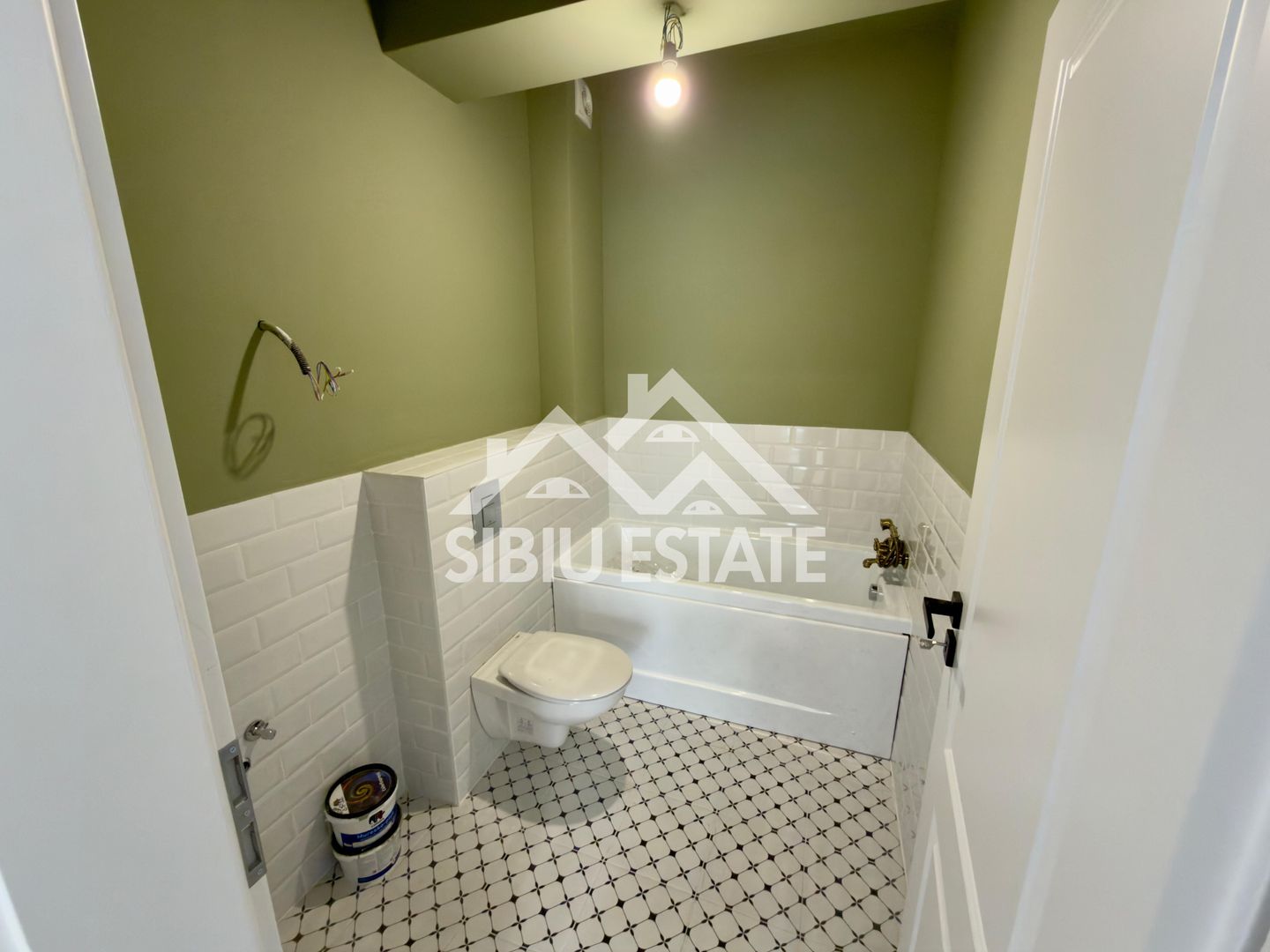 Apartament 3 camere terasa si balcon, boxa si parcare Selimbar - Poză 3