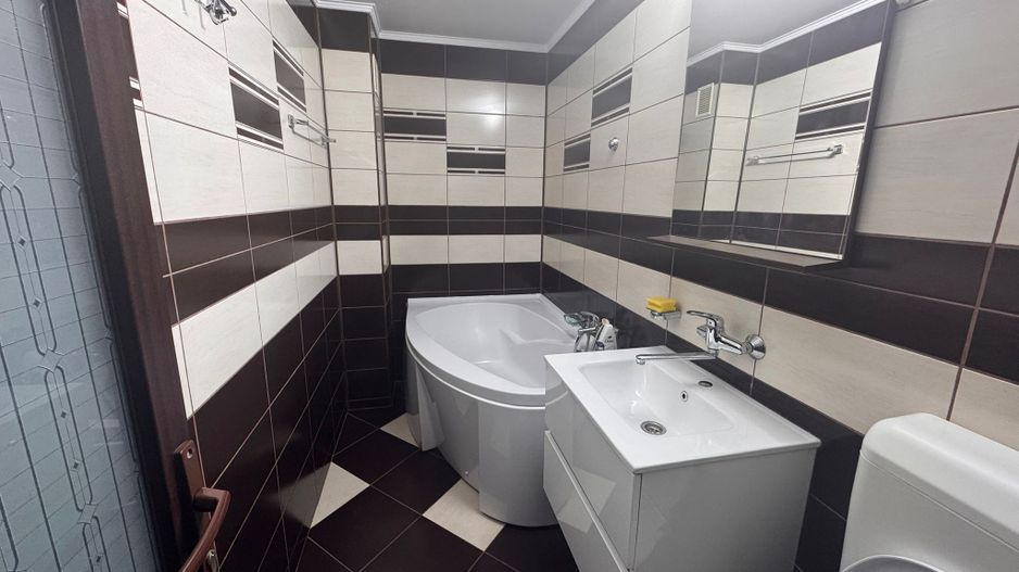 13 Septembrie 3 camere Sebastian 3/8 73mp - Poză 10