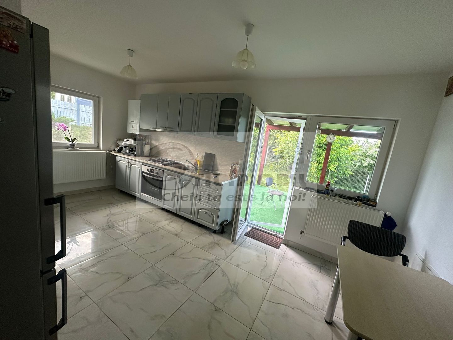 Casă individuală de vânzare - Bucium - 210.000 euro - Poză 3