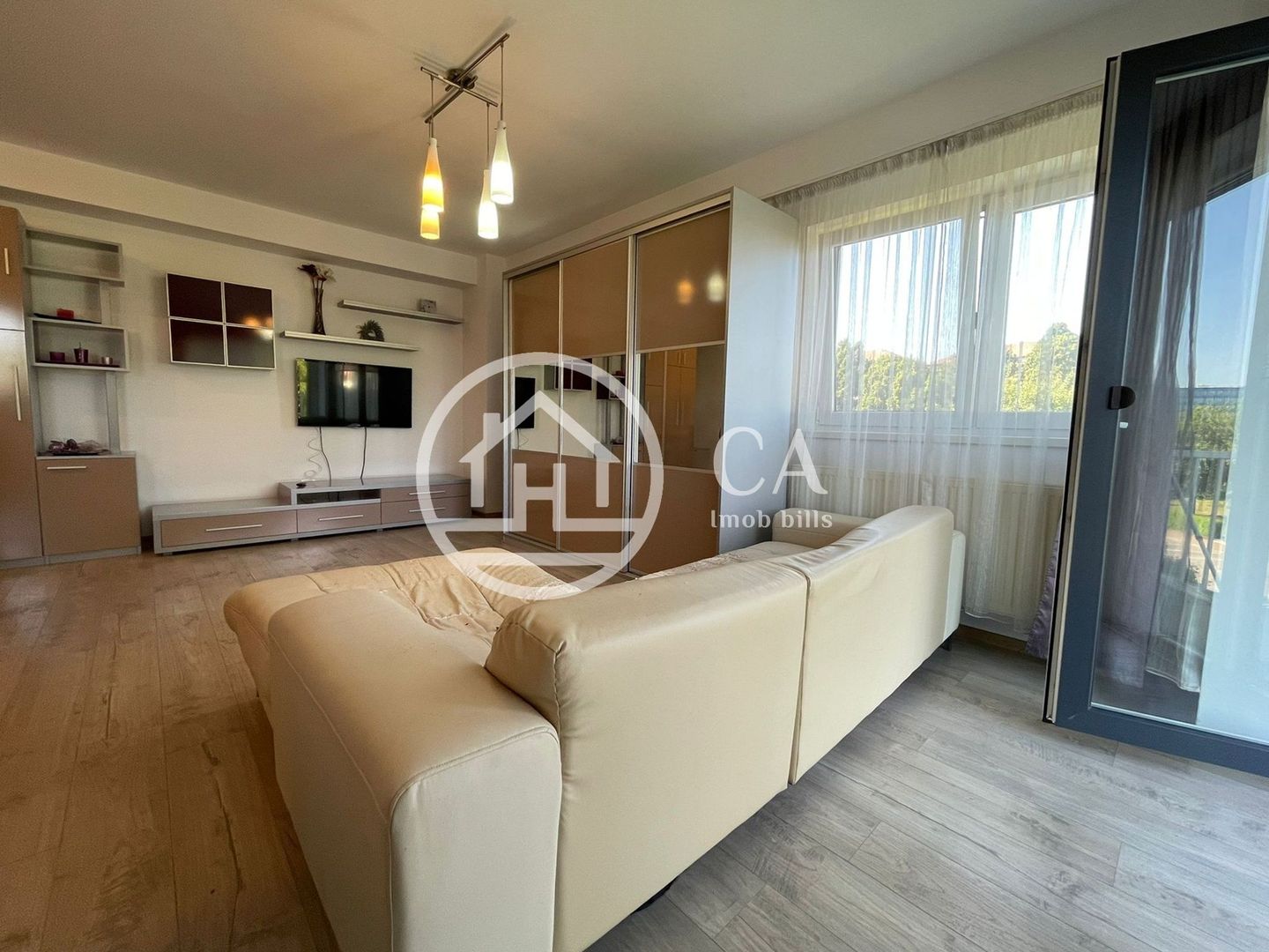 Apartament cu 2 camere de inchiriat in zona Salca, Oradea. - Poză 4