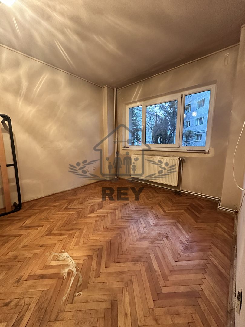 Garsonieră de vânzare Zona Siretului-C. Dumbravii - Poză 1