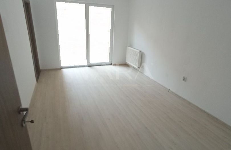 Apartament cu 2 camere de vânzare în zona Peny. - Poză 8