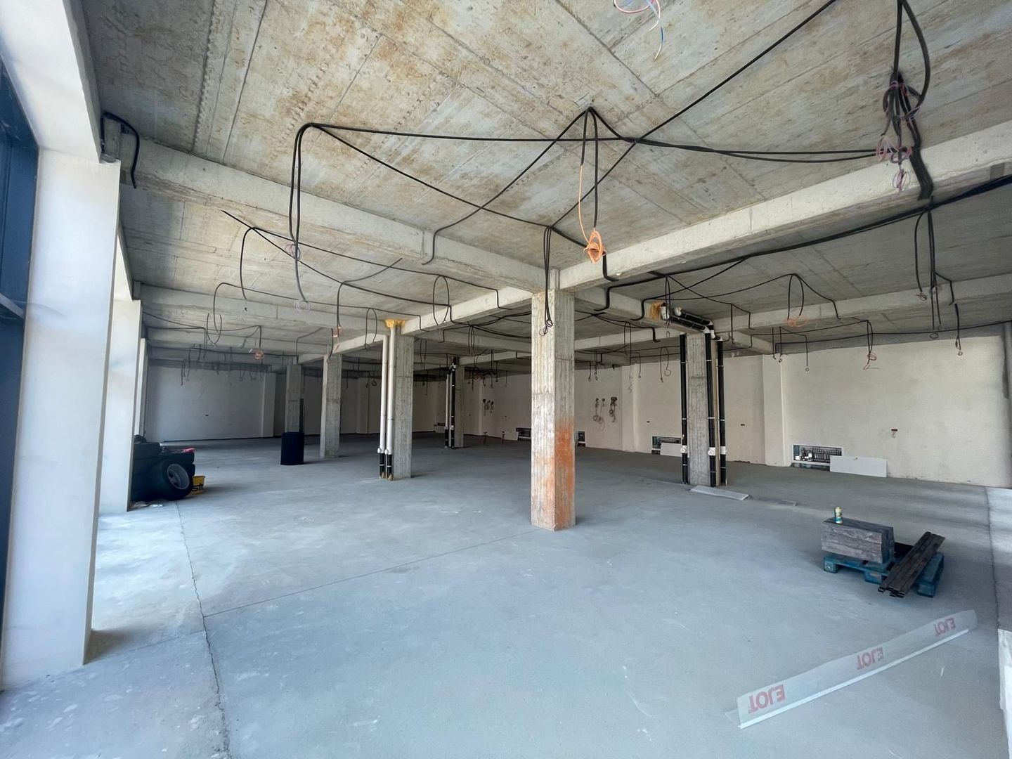 Chirie sp. comercial, openspace, ultracentral, 500 mp-16 euro/mp+tva - Poză 5