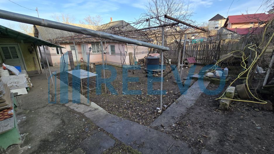 Casă de vânzare Buhuși, Jud.  Bacău - Poză 9