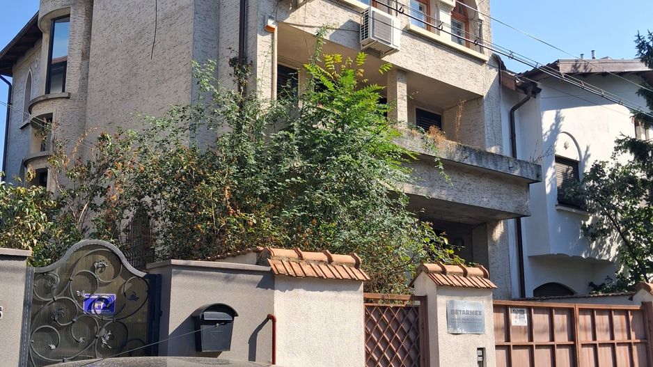 Vila zona Ghica // Colentina - Poză 1