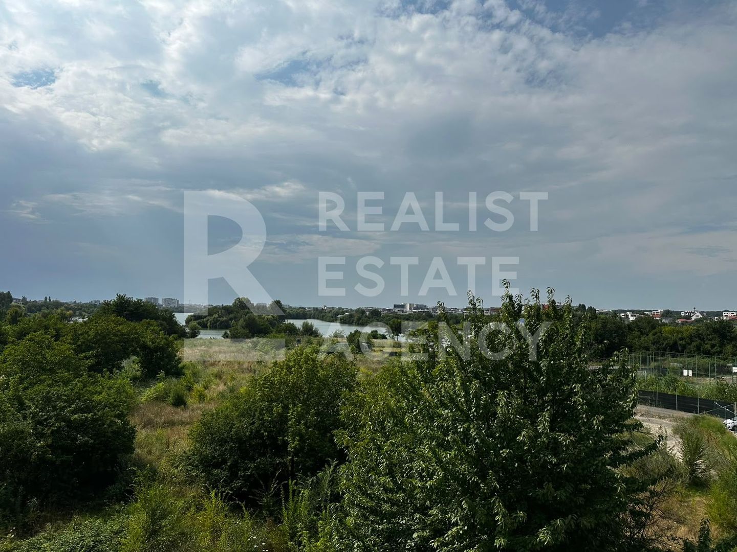 Închiriere, Penthouse cu 2 camere + loc de parcare - Poză 13