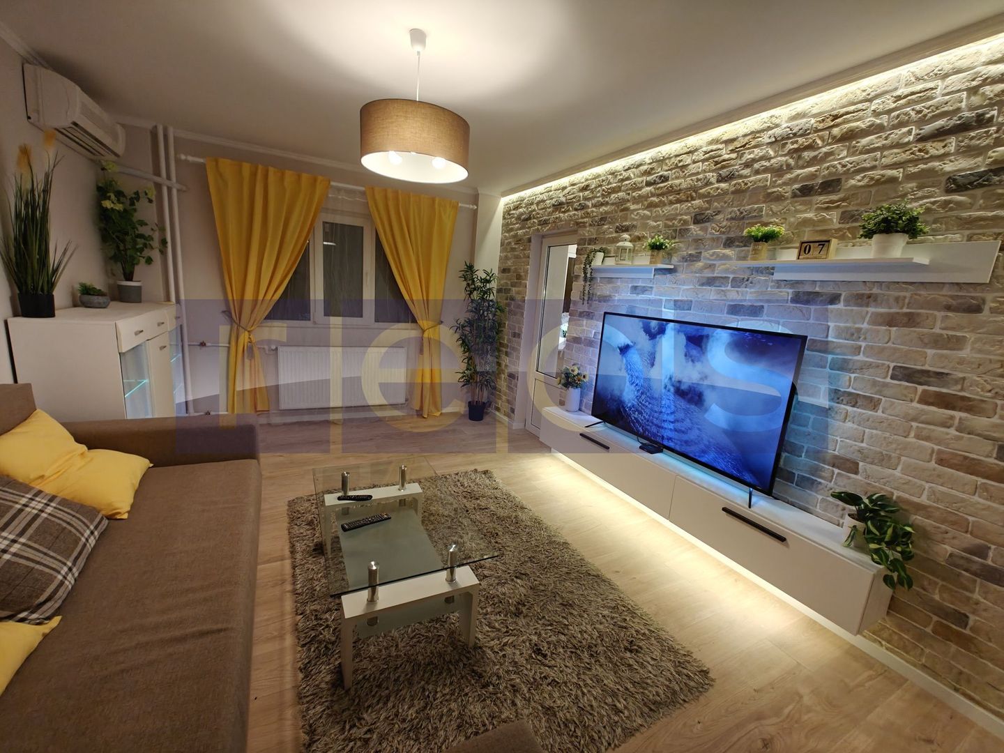 VANZARE- GARSONIERA  - TIMPURI NOI -TINERETULUI - Poză 3