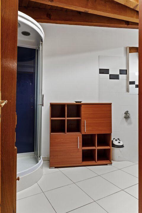 Vilă spațioasă de închiriat 6 camere piscină încălzită zona de Nord - Poză 14