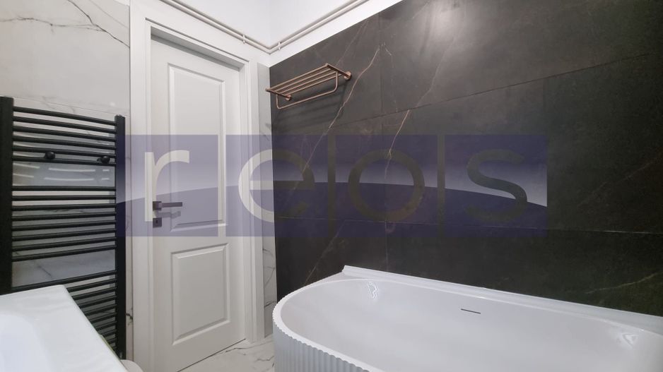 VANZARE - 3- CAMERE IN VILA INTERBELICA -TINERETULUI - Poză 10