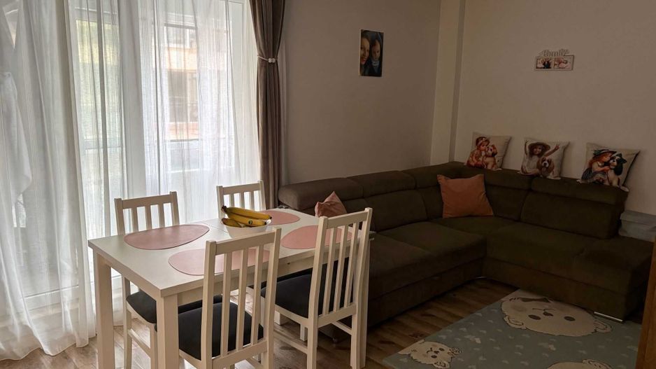 Apartament 3 camere, 2 balcoane, etaj intermediar - Poză 2