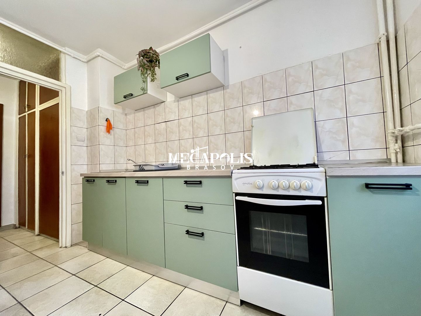 Apartament 2 camere | Zonă centrală și facilă - Poză 1