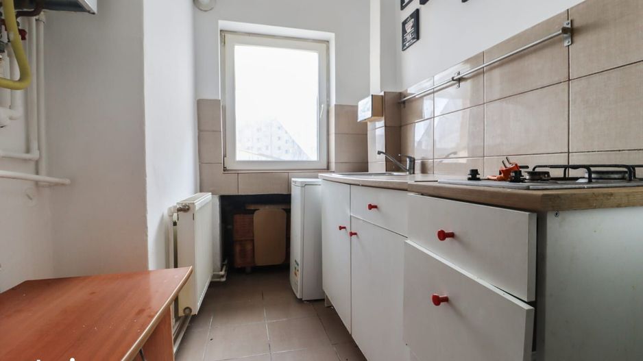 Apartament cu 3 camere, la 2 minute de metrou Piața Muncii - Poză 3