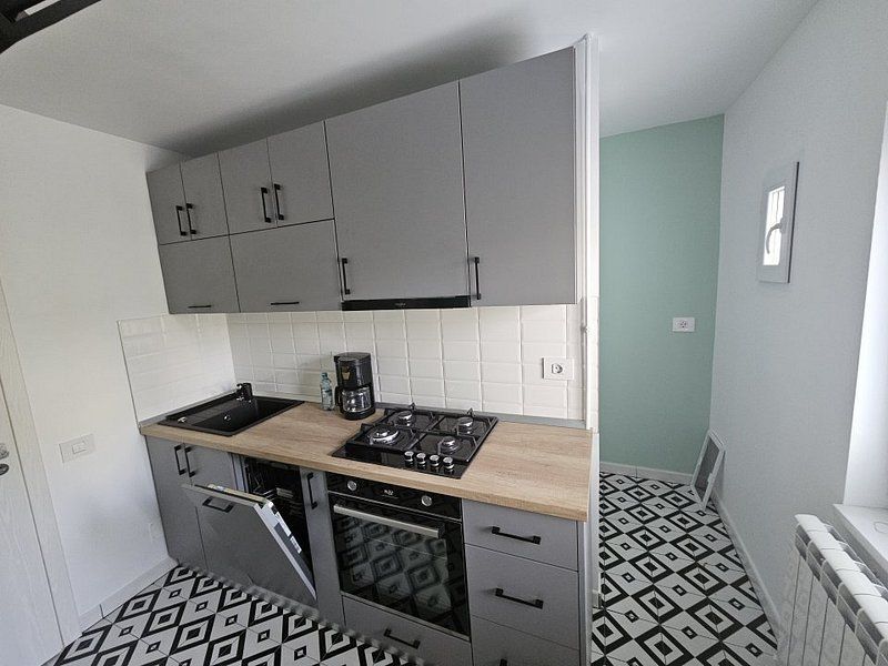 Apartament 2 camere semi-central/ Alba Iulia rond - Poză 2