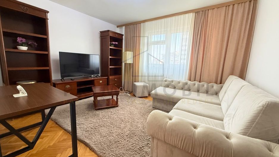 Apartament 2 camere, Hala Centrala, etaj 8, vedere panoramica, renovat - Poză 3