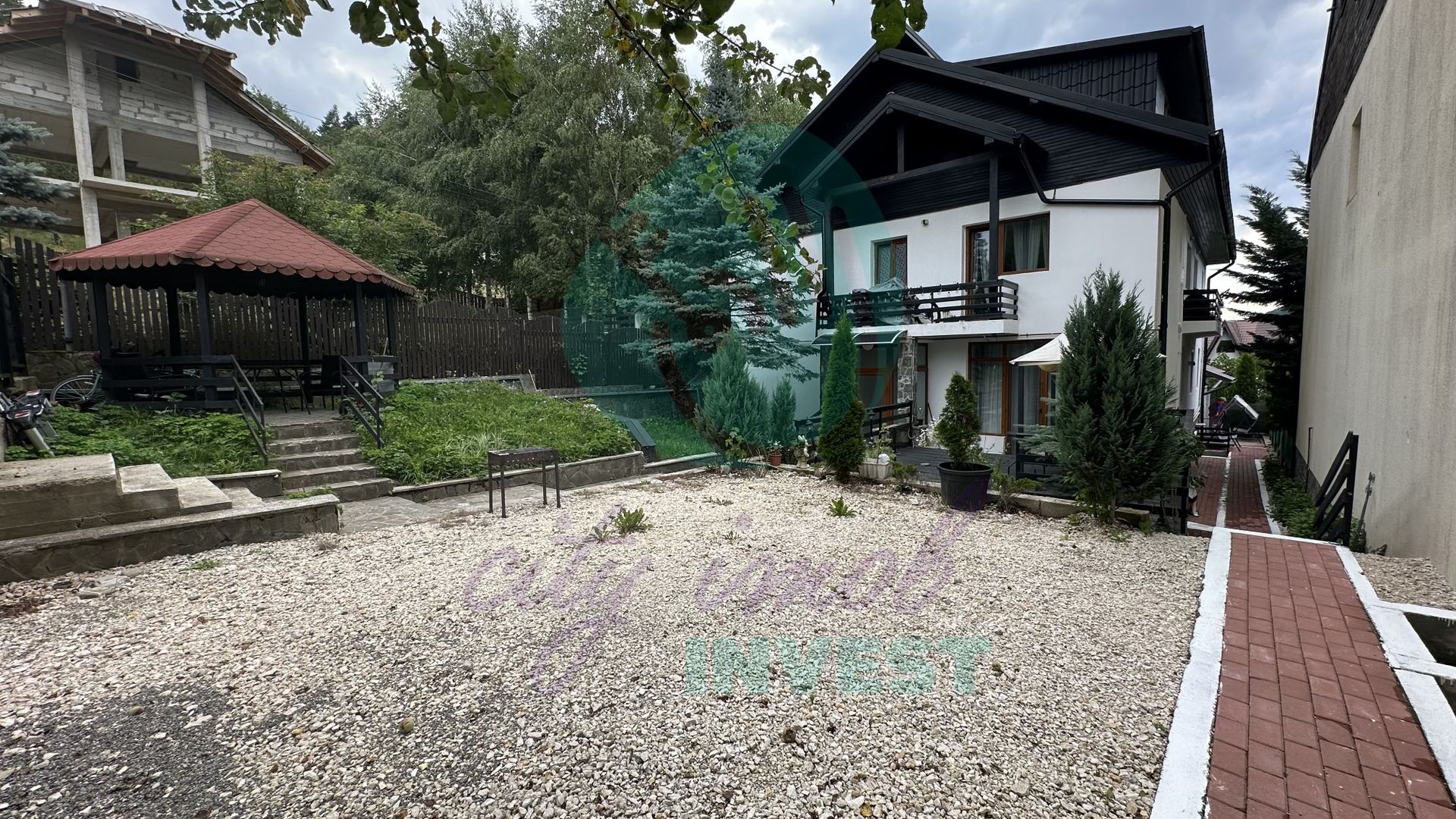 Apartament in vila la ' POALELE MUNTILOR' - Poză 3