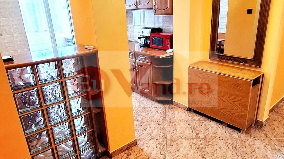 De inchiriat apartament  renovat cu 3 camereTiglina 3, 500 E - Poză 1